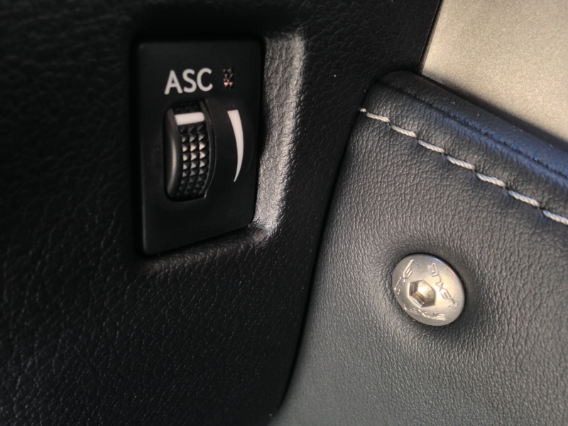 Illustration for article titled 2015 Lexus NX Has A Fake Engine Noise Volume Knob, Best Enjoyed 'Off'